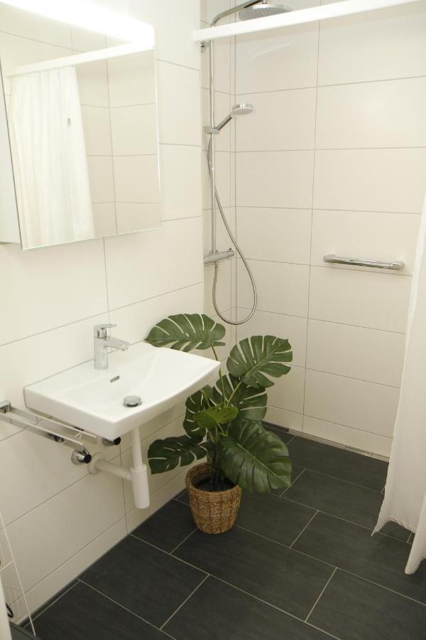 Pension Breite Basel Bagian luar foto
